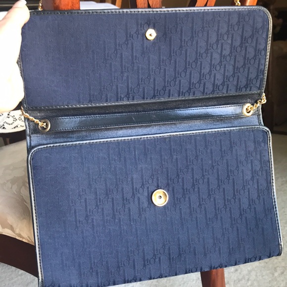 Vintage Christian Dior monogram bag in navy - Picture 3 of 8